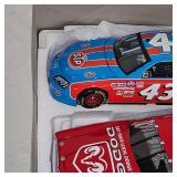 1:24 1975-2005 Petty Chargers Combo