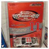 1:64 (4)Dicast Nascar