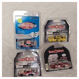 1:64 (4)Dicast Nascar