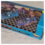 1:64 "The Petty Racing Family Set" (3)