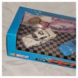 1:64 "The Petty Racing Family Set" (3)