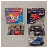 1:64 Mobil 1 and STP Petty-4 Cars
