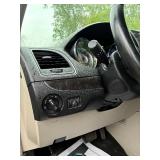 2012 CHRYSLER TOWN AND COUNTRY TOURING *149k Miles* (NO RESERVE)