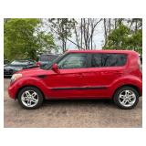 2011 KIA SOUL + *No Accidents Reported* (NO RESERVE)
