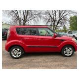 2011 KIA SOUL + *No Accidents Reported* (NO RESERVE)
