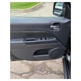 2014 JEEP PATRIOT LATITUDE *4x4 | No Accidents Reported* (NO RESERVE)