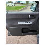 2008 MERCURY MARINER PREMIER *No Accidents Reported | 4x4* (NO RESERVE)