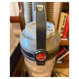 Hoover WindTunnel Upright Vacuum HEPA Media Bagless Gray See Photos