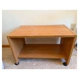 Oak Finish Rolling TV Stand Media Cart w Shelf 25x15x16 Good