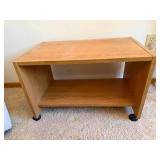 Oak Finish Rolling TV Stand Media Cart w Shelf 25x15x16 Good