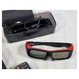 Panasonic DMP-BDT110 Blu-ray Disc Player with Remote and 3D Glasses - Powers on, no functions tested