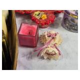 Candles and Candle Holders including Yankee Candle and Floating Candles