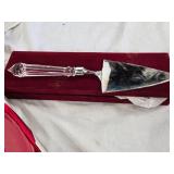 Cristalleries de Baveil Limited Edition Crystal Plate with International Silver Company Cake Server Set