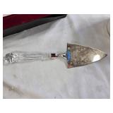 Cristalleries de Baveil Limited Edition Crystal Plate with International Silver Company Cake Server Set