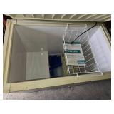 Gibson Model FH08M50XFA Chest Freezer