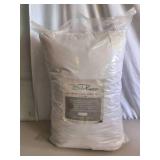 All Season Down Alternative 2-pack pillow set