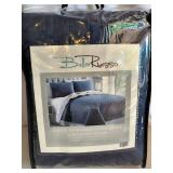Queen Size - 3 piece reversible coverlet set