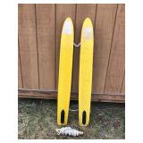 O’Brien Rising Star Beginner / Trainer Water Skii’s with Tow Rope