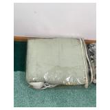 Heated Blanket and Throw Blanket with Roses on it