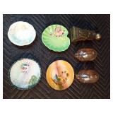 3 banks and 4 decorative plates