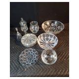 8pcs of clear glass dishes