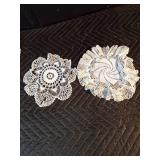 Lace doilies