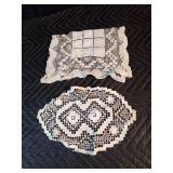 Lace doilies