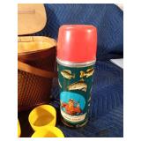 Vintage picnic basket with Aladden Angular thermos, tin box, plastic cups and extra thermos caps