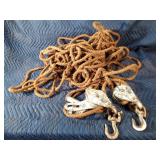 Rope with two metal pulleys