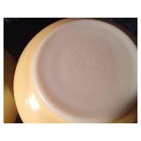 4 Colored Pyrex bowls