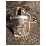 3 Vintage toasters