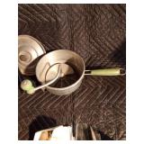 Household kitchen items