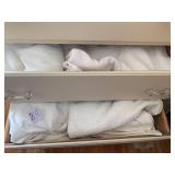 Mattress covers, coverlets; 2 drawe...