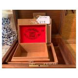 Tobacco wood and metal containers, ...