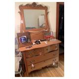Vintage dresser with wishbone mirro...