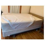Tempur-Pedic bed set with headboard...