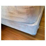 Tempur-Pedic bed set with headboard...