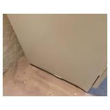 Metal cabinet, with keys; cabinet o...