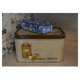 Metal bread box, enamel load pan an...