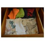 Assorted kitchen dish towels; all i...
