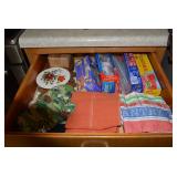 Dish towels, pot holders, baking di...