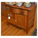 Commode...