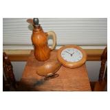 Wood stand with wood centerpieces...