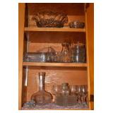 Assorted clear glassware - bowls, s...