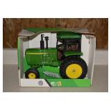 Ertl 1/16th scale John Deere 4255 R...