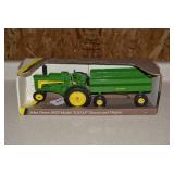 Ertl 1/16th scale John Deere 1958 M...