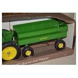 Ertl 1/16th scale John Deere 1958 M...