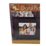 Digital Decor DPF8010 8" Digital Picture Frame With Remote and AC Adapter