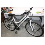 Roadmaster Granite Peak 16-speed Mountain Bike