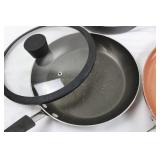 Mixed Lot: 5 Frying Pans, 1 Lid, 1 Pot